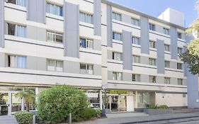 B&B Hotel Marseille Prado Parc Des Expositions